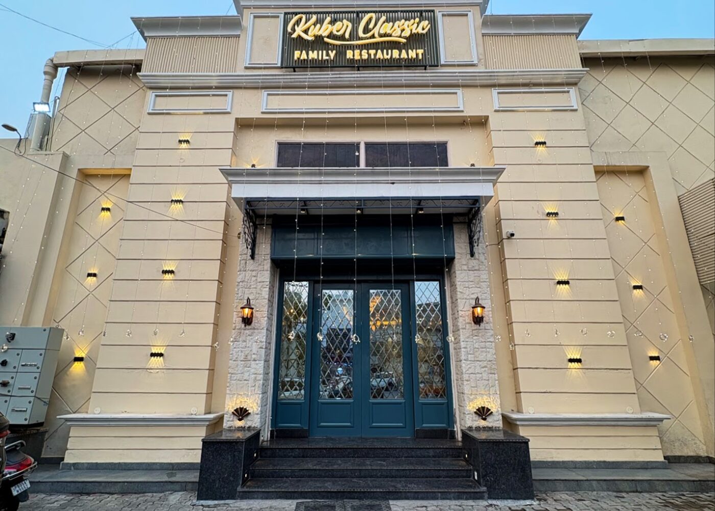 Kuber Classic restaurant front